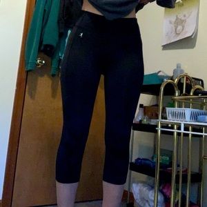 Cropped Athletic Leggings